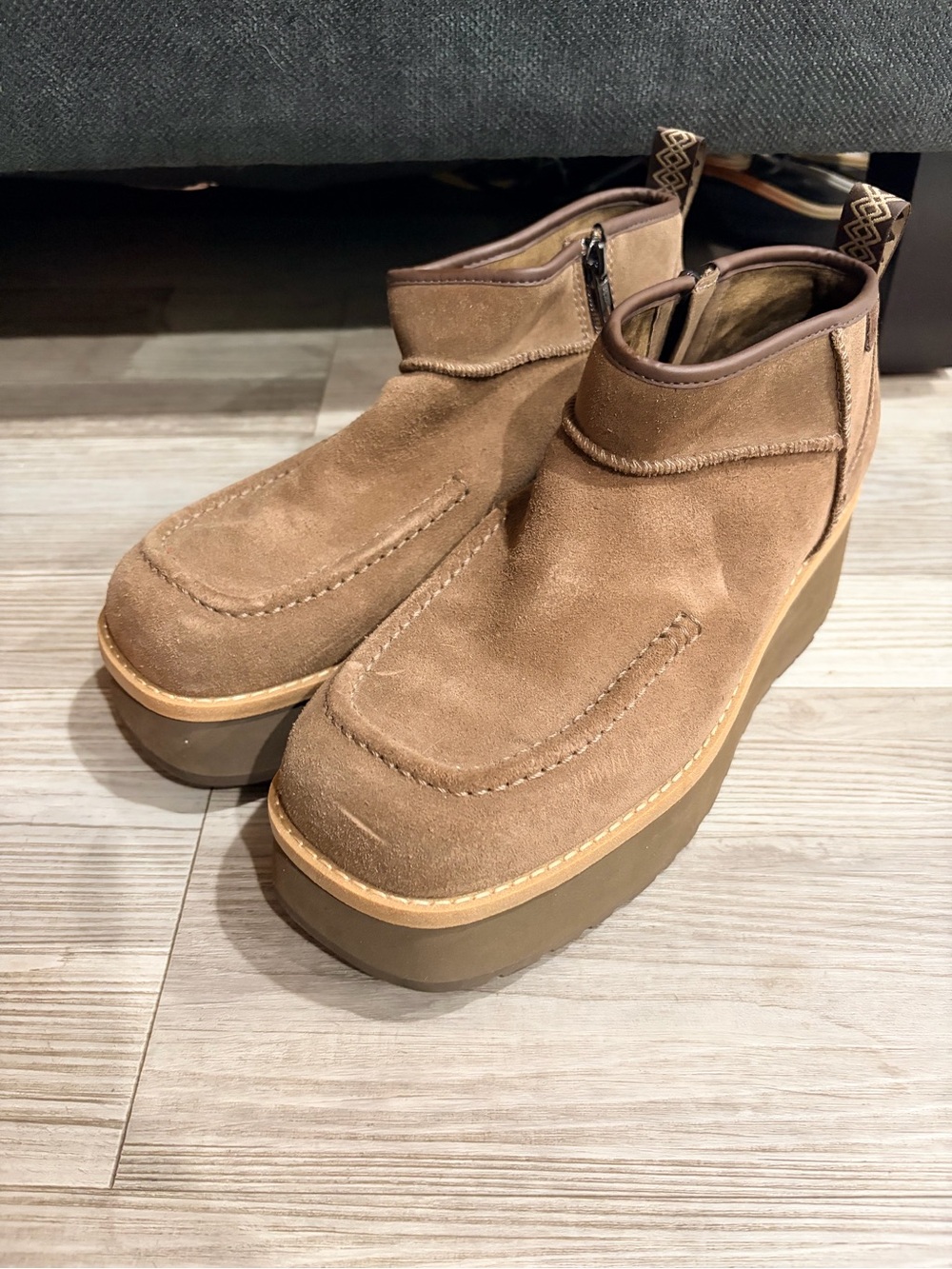 UGG Women’s Cityfunc Ultra Mini Boot Sz 9